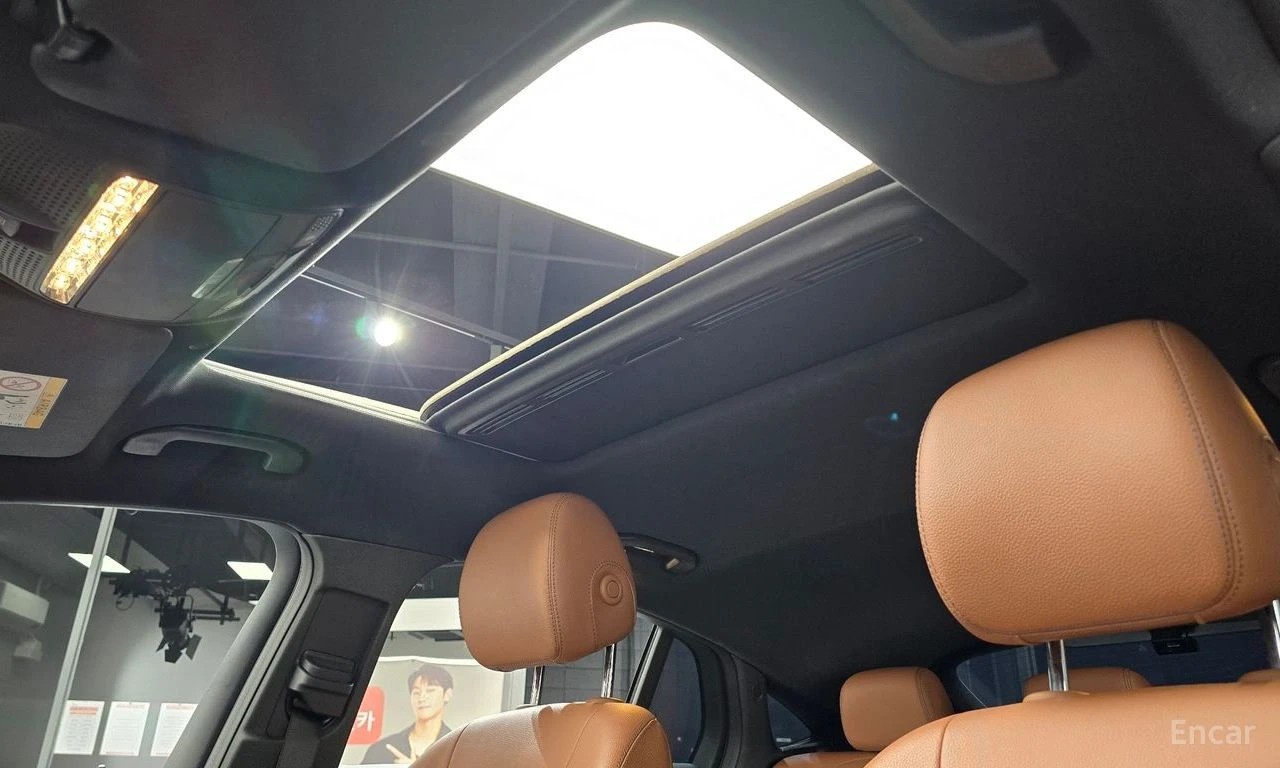 Mercedes-Benz GLC 300 HYBRID* AMG* LINE* 360КАМЕРА* LANE* ASSIST* , снимка 15 - Автомобили и джипове - 55009871
