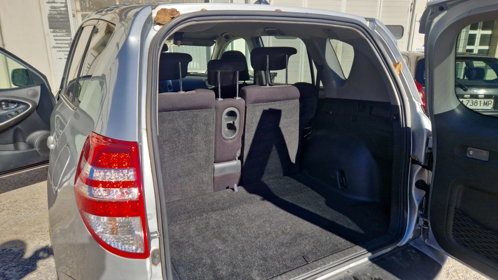 Toyota Rav4 2.0i, АВТОМАТ-4Х4-FACELIFT, снимка 10 - Автомобили и джипове - 55167315