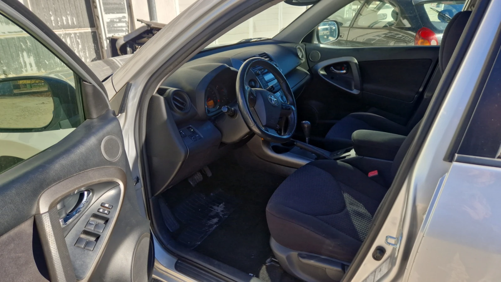 Toyota Rav4 2.0i, АВТОМАТ-4Х4-FACELIFT, снимка 8 - Автомобили и джипове - 55167315