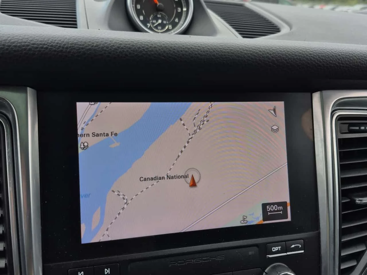 Porsche Macan * АВТОКРЕДИТ  БЕЗ ПЪРВОНАЧАЛНА ВНОСКА* , снимка 11 - Автомобили и джипове - 55263172