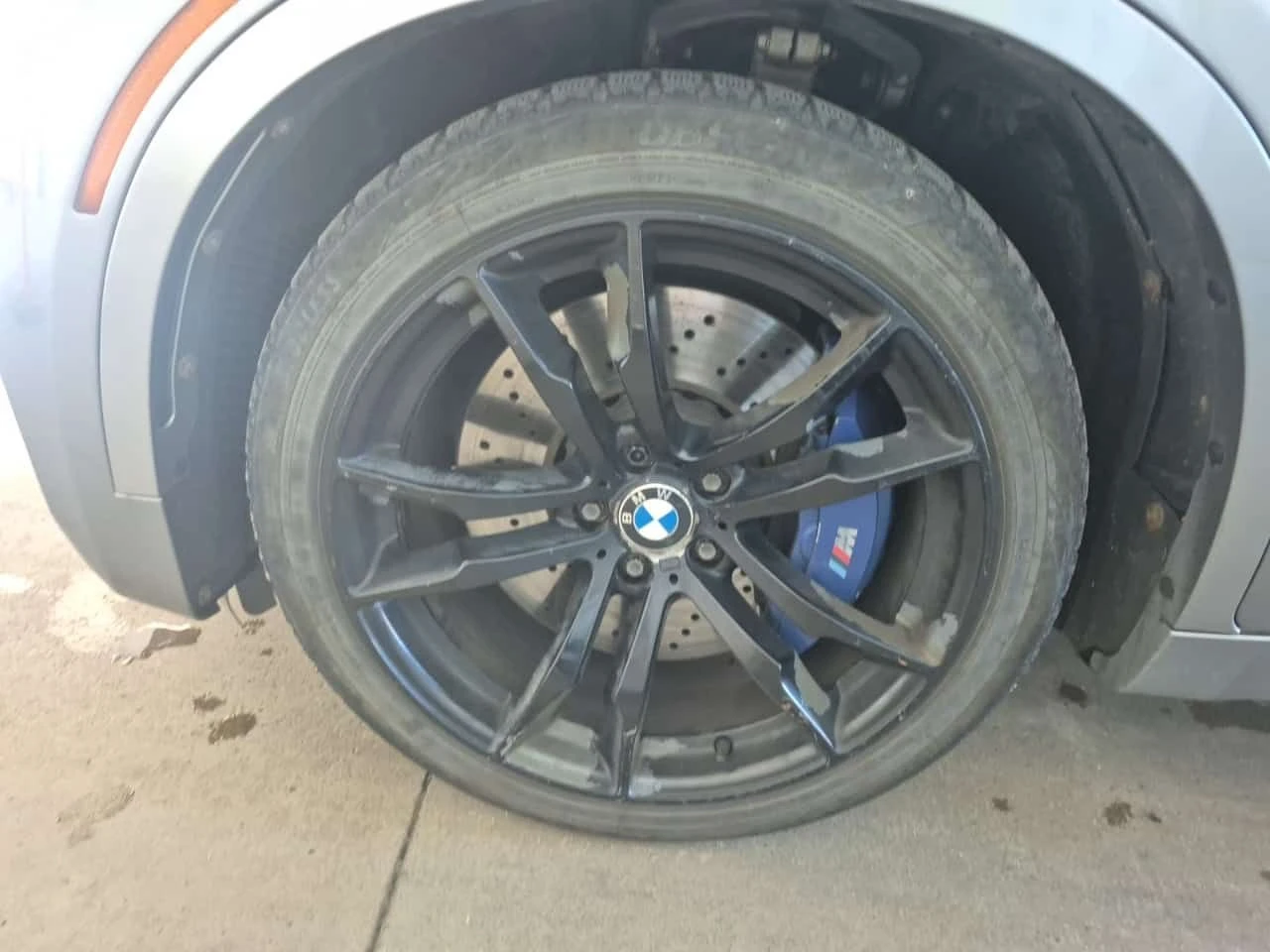 BMW X6 М/CARFAX/ПОДГРЕВ/ПАНО/ЧЕРВЕН САЛОН, снимка 7 - Автомобили и джипове - 55547792