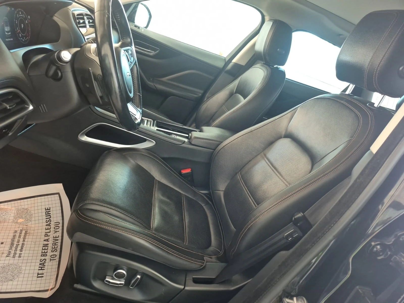 Jaguar F-PACE * PRESTIGE * АВТОКРЕДИТ БЕЗ ПЪРВОНАЧАЛНА ВНОСКА* , снимка 5 - Автомобили и джипове - 55889232