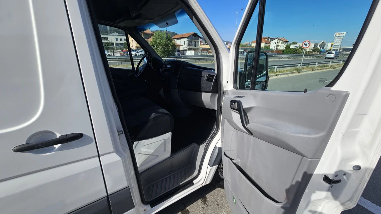 VW Crafter 2.0 tdi, снимка 7 - Бусове и автобуси - 56304958
