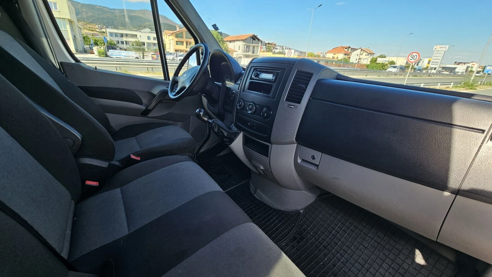 VW Crafter 2.0 tdi, снимка 8 - Бусове и автобуси - 56304958