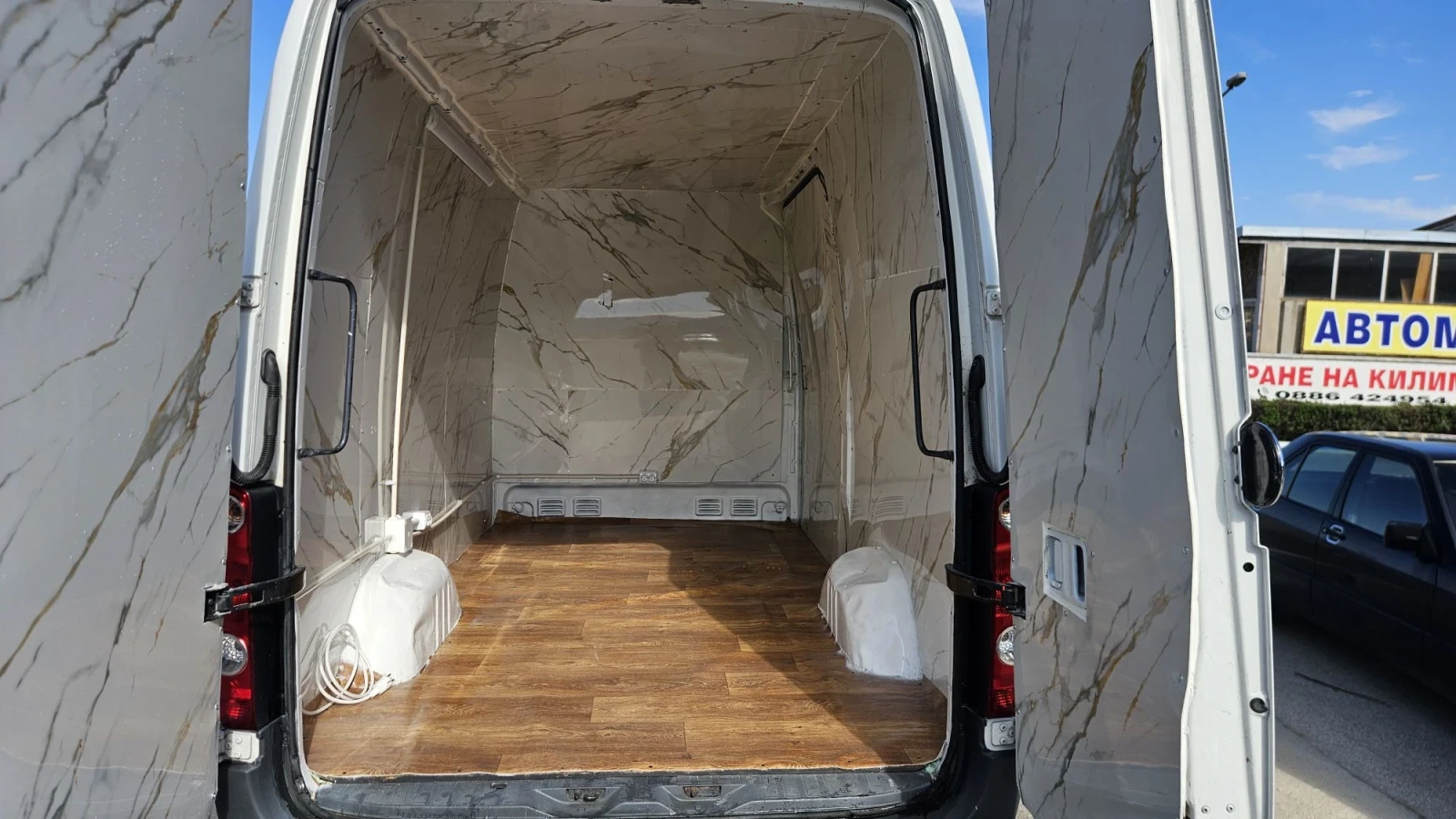 VW Crafter 2.0 tdi, снимка 11 - Бусове и автобуси - 56304958