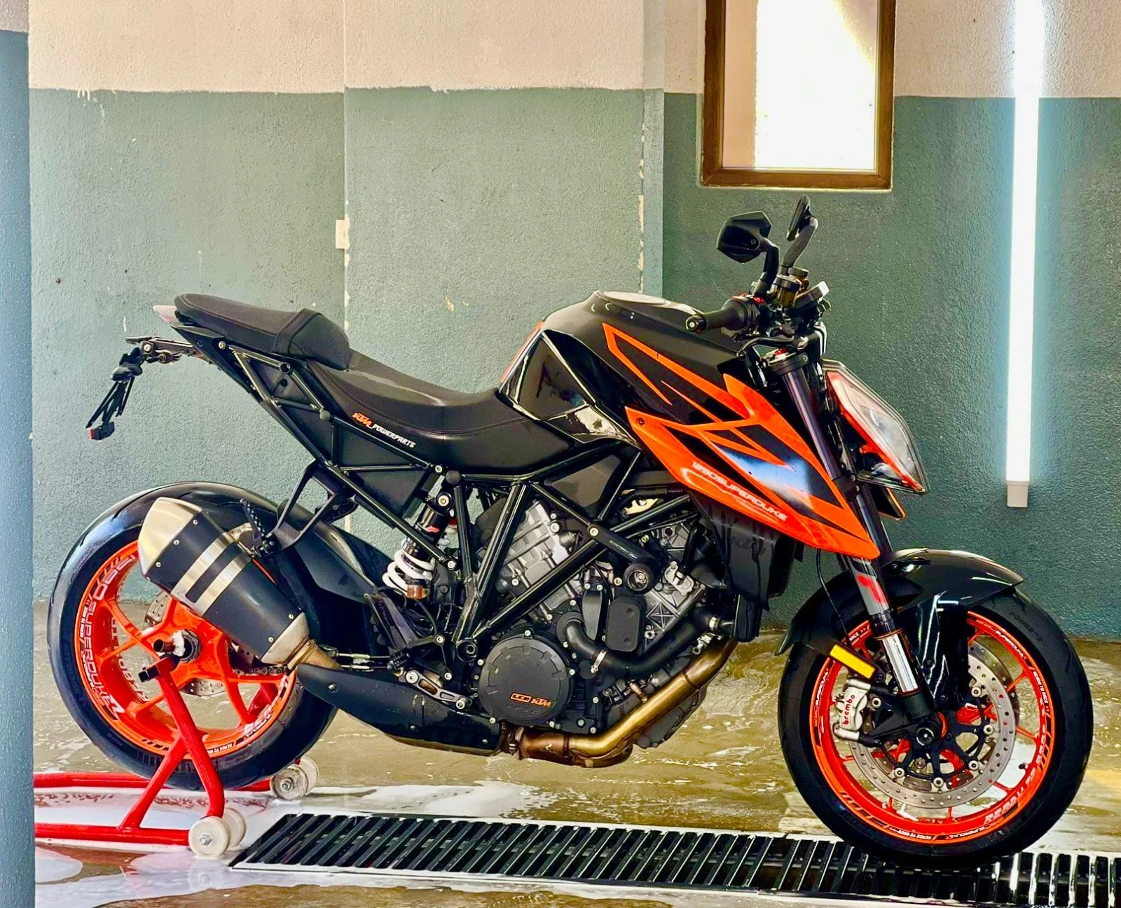 Ktm Super Duke 1290* ABS* TC* LED - изображение 6