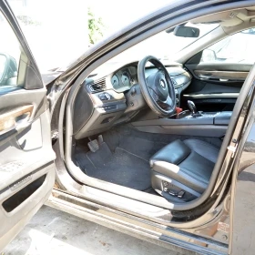 BMW 750 4.4 i, снимка 5