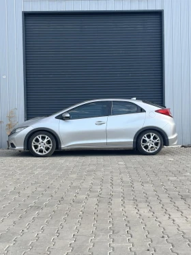     Honda Civic 1.8 i-VTEC, 140 000