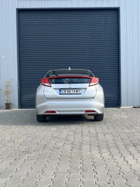 Обява за продажба на Honda Civic 1.8 i-VTEC, 140 000км ~17 100 лв. - изображение 5