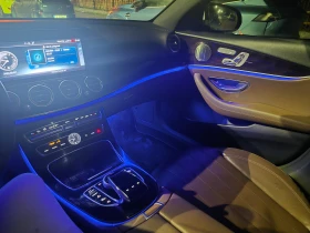 Mercedes-Benz E 300 E300! 4Matic! 9GTronic! Ton Състояние !Ambient lig, снимка 16