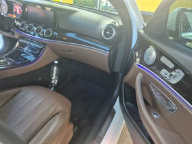 Mercedes-Benz E 300 E300! 4Matic! 9GTronic! Ton Състояние !Ambient lig, снимка 6