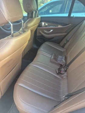 Mercedes-Benz E 300 E300! 4Matic! 9GTronic! Ton Състояние !Ambient lig, снимка 10
