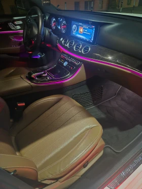 Mercedes-Benz E 300 E300! 4Matic! 9GTronic! Ton Състояние !Ambient lig, снимка 9
