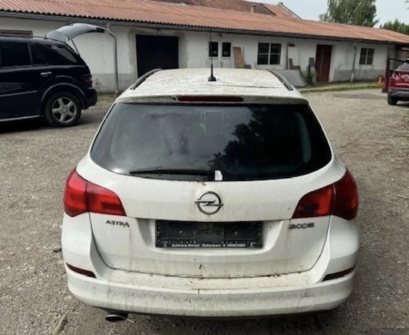 Opel Astra 1.7cdti, снимка 3 - Автомобили и джипове - 49145373