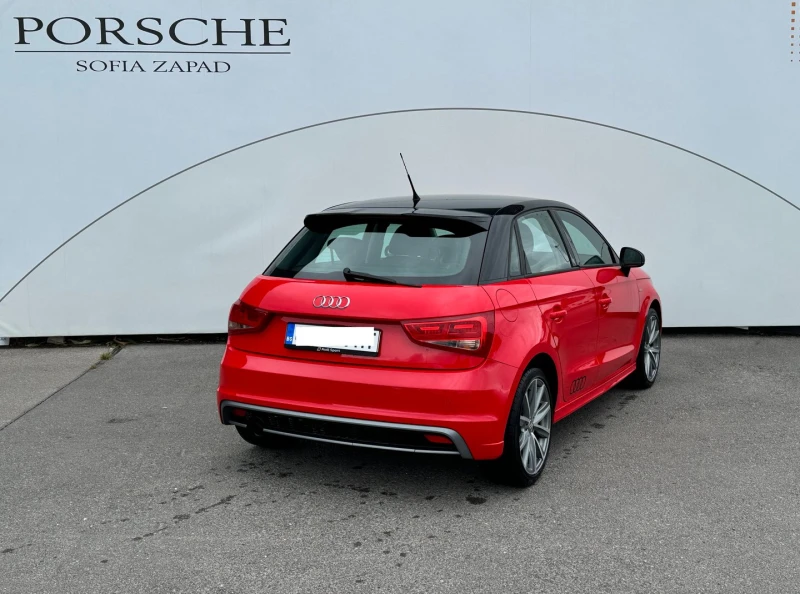 Audi A1 Attraction 1.2 TFSI, снимка 4 - Автомобили и джипове - 47350321