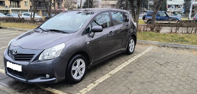 Toyota Verso 1.6 ГАЗ, снимка 1 - Автомобили и джипове - 49253986