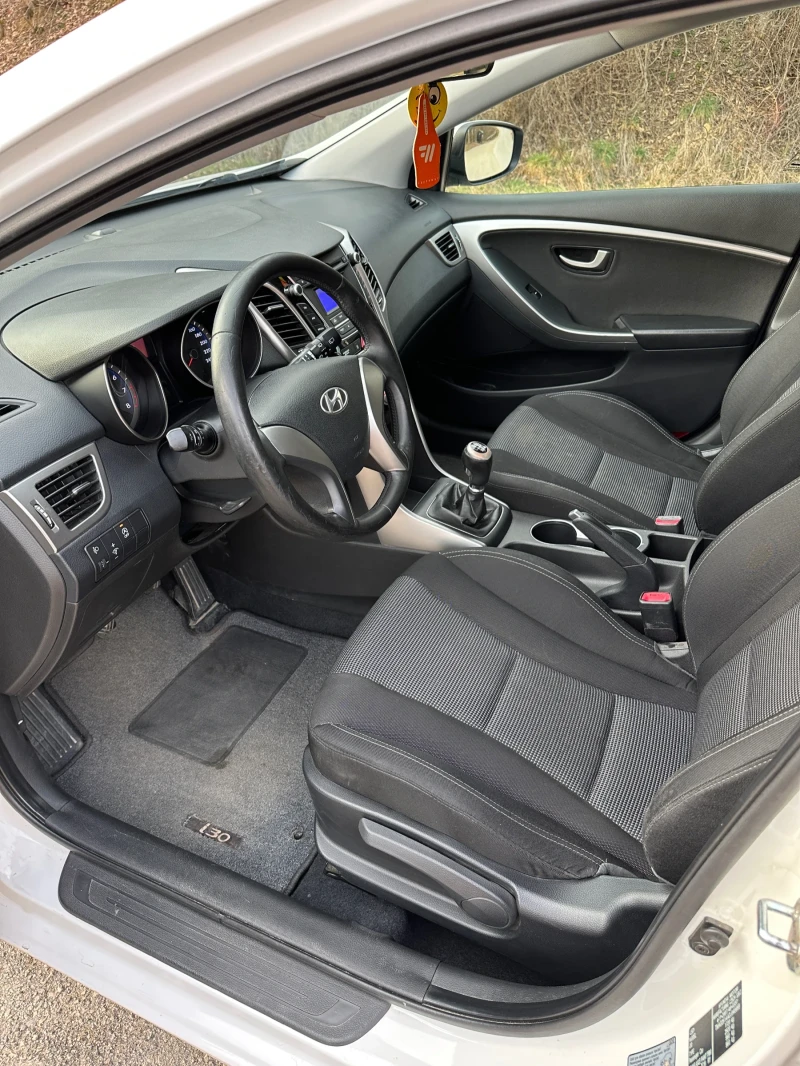 Hyundai I30 1.4i, снимка 8 - Автомобили и джипове - 49438901