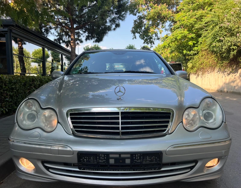 Mercedes-Benz C 220 CDI AVANTGARDE/FACELIFT/XENON/NAVI/6sk/KLIMATRONIK, снимка 2 - Автомобили и джипове - 50992293