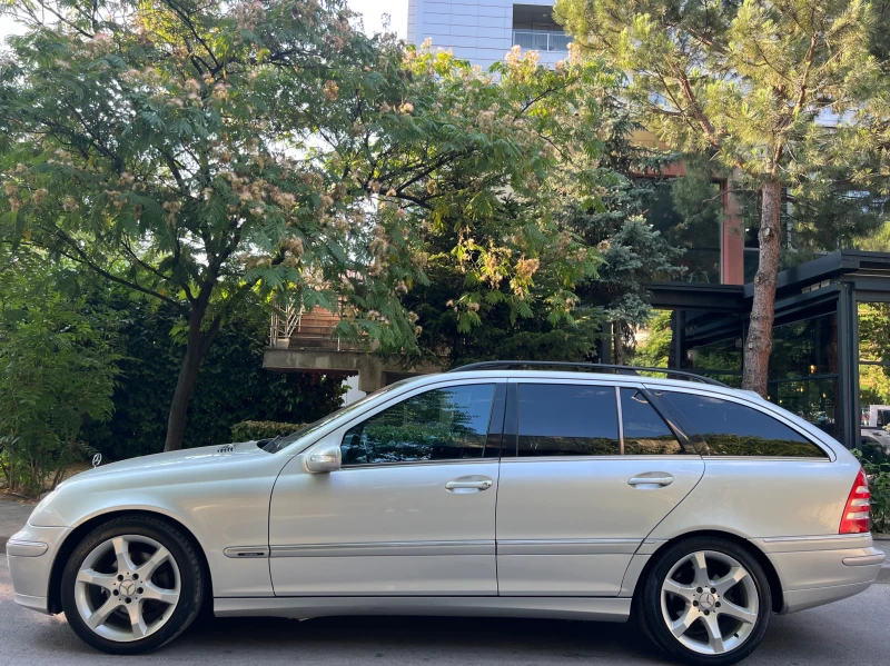 Mercedes-Benz C 220 CDI AVANTGARDE/FACELIFT/XENON/NAVI/6sk/KLIMATRONIK, снимка 3 - Автомобили и джипове - 50992293