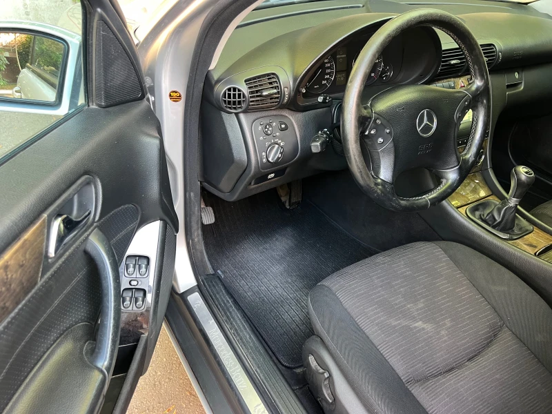 Mercedes-Benz C 220 CDI AVANTGARDE/FACELIFT/XENON/NAVI/6sk/KLIMATRONIK, снимка 9 - Автомобили и джипове - 50992293