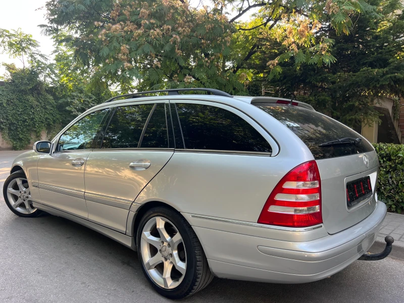 Mercedes-Benz C 220 CDI AVANTGARDE/FACELIFT/XENON/NAVI/6sk/KLIMATRONIK, снимка 4 - Автомобили и джипове - 50992293