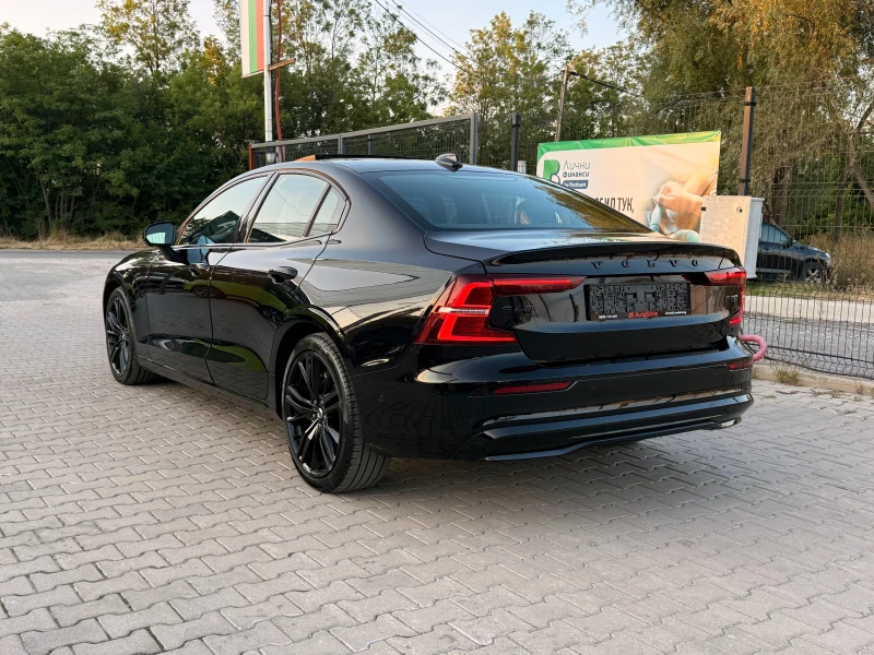 Volvo S60 B5 Black Edition Plus AWD Mild Hybrid , снимка 5 - Автомобили и джипове - 51303239