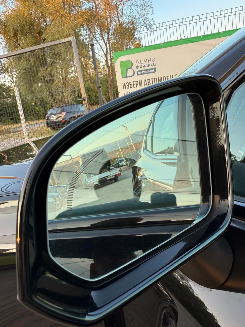 Volvo S60 B5 Black Edition Plus AWD Mild Hybrid , снимка 16 - Автомобили и джипове - 51303239