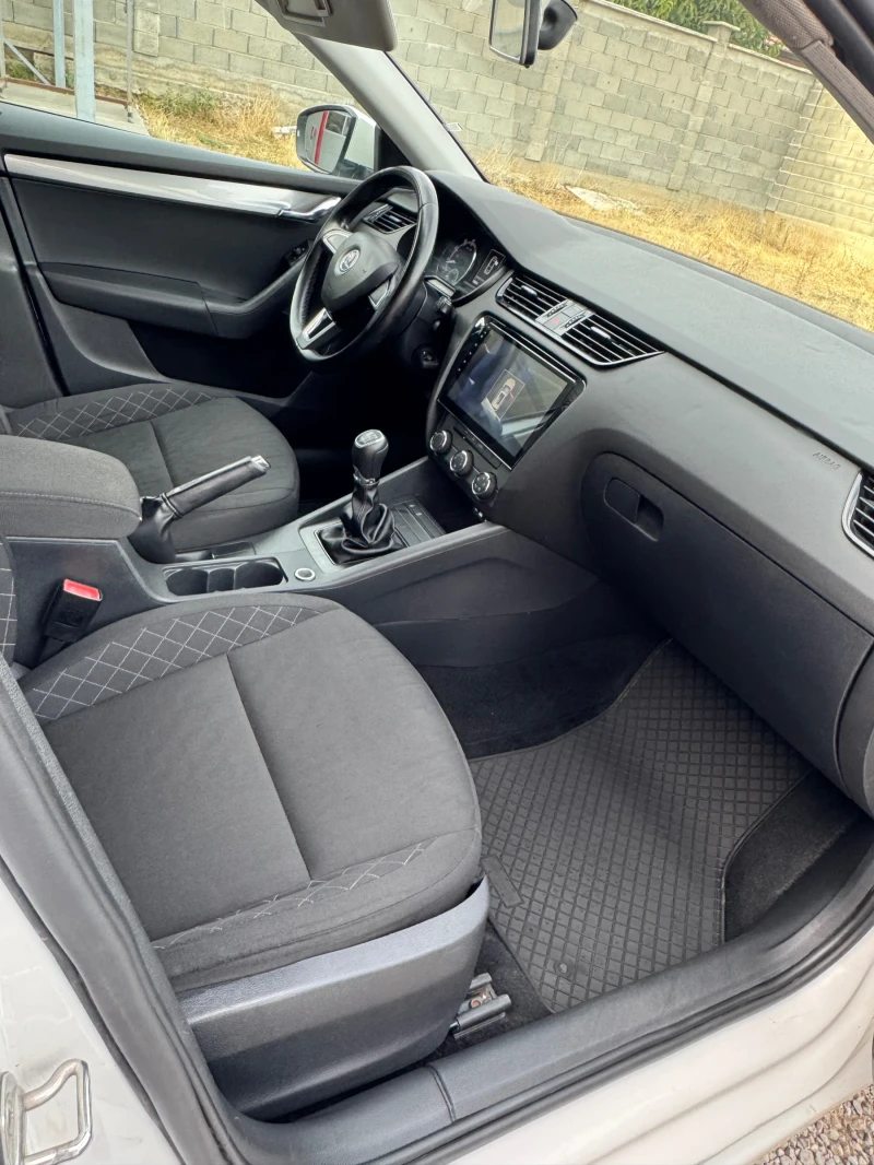 Skoda Octavia 1.4tgi, снимка 4 - Автомобили и джипове - 52255129