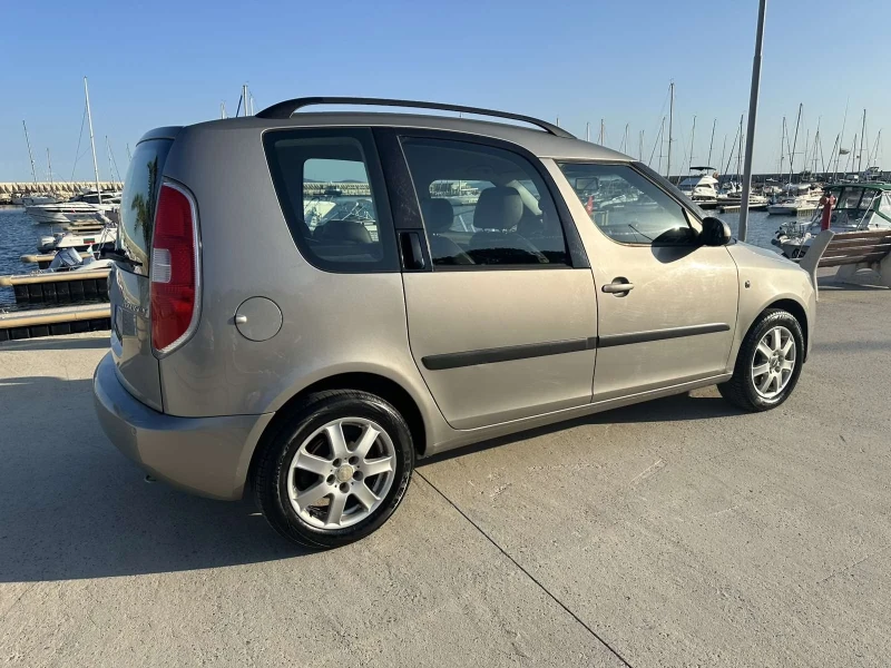 Skoda Roomster Автоматик , снимка 4 - Автомобили и джипове - 53064940