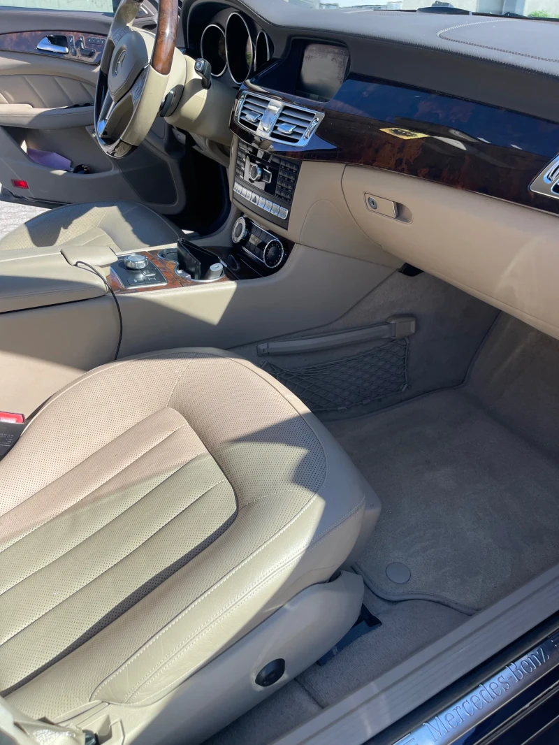 Mercedes-Benz CLS 550 4 matic * AMG* , снимка 12 - Автомобили и джипове - 53216603