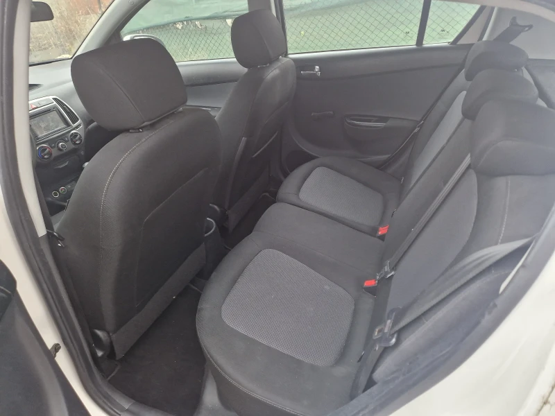 Hyundai I20 Blue GPL - заводско АГУ, снимка 10 - Автомобили и джипове - 53294191
