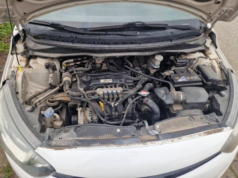 Hyundai I20 Blue GPL - заводско АГУ, снимка 14 - Автомобили и джипове - 53294191
