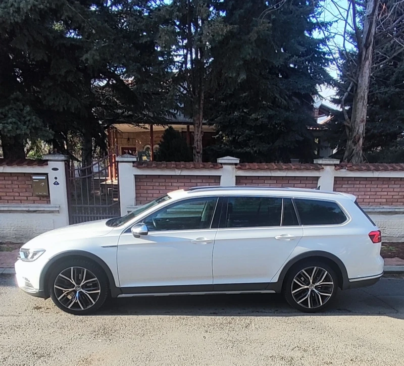 VW Passat Alltrack 2017 2.0tdi 190к.с. DIGITAL COCKPIT, снимка 6 - Автомобили и джипове - 53404276