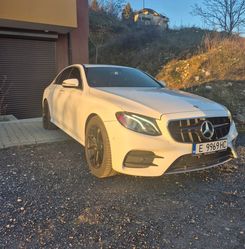 Mercedes-Benz E 300 E300! 4Matic! 9GTronic! Ton Състояние !Ambient lig, снимка 13 - Автомобили и джипове - 53418912