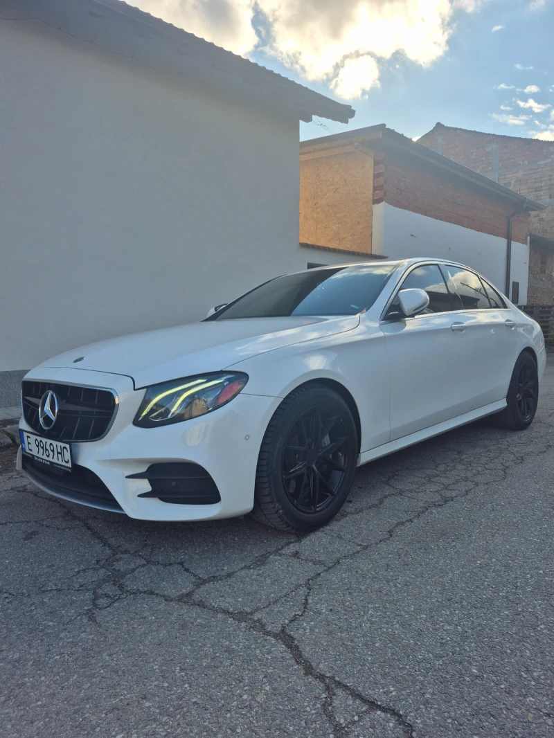 Mercedes-Benz E 300 E300! 4Matic! 9GTronic! Ton Състояние !Ambient lig