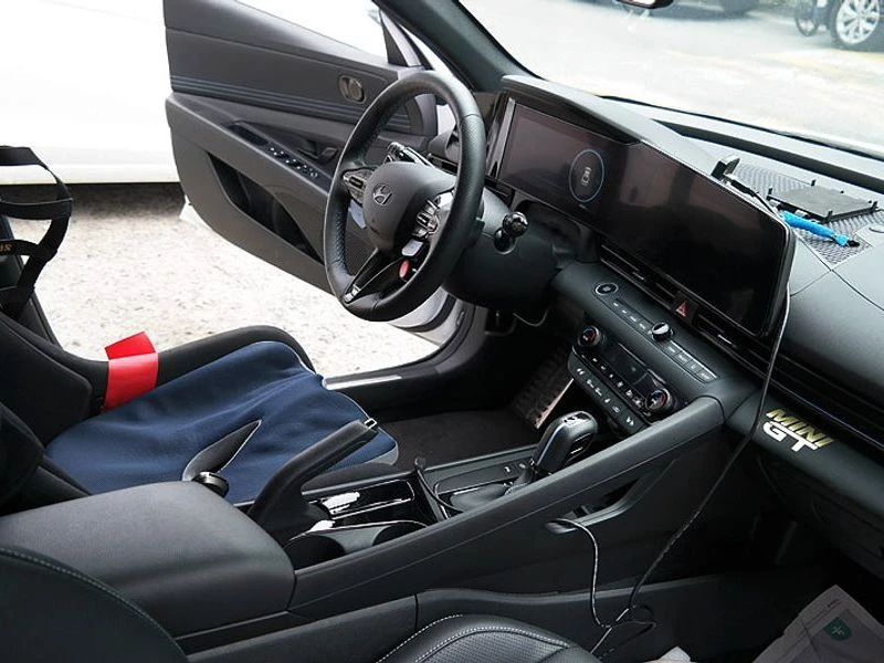 Hyundai Elantra 2.0 N| ВКЛ.ТЕХНОТЕСТ, снимка 7 - Автомобили и джипове - 55665236