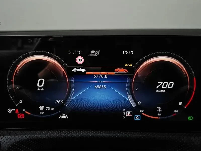 Mercedes-Benz CLA 250, снимка 8 - Автомобили и джипове - 56690250