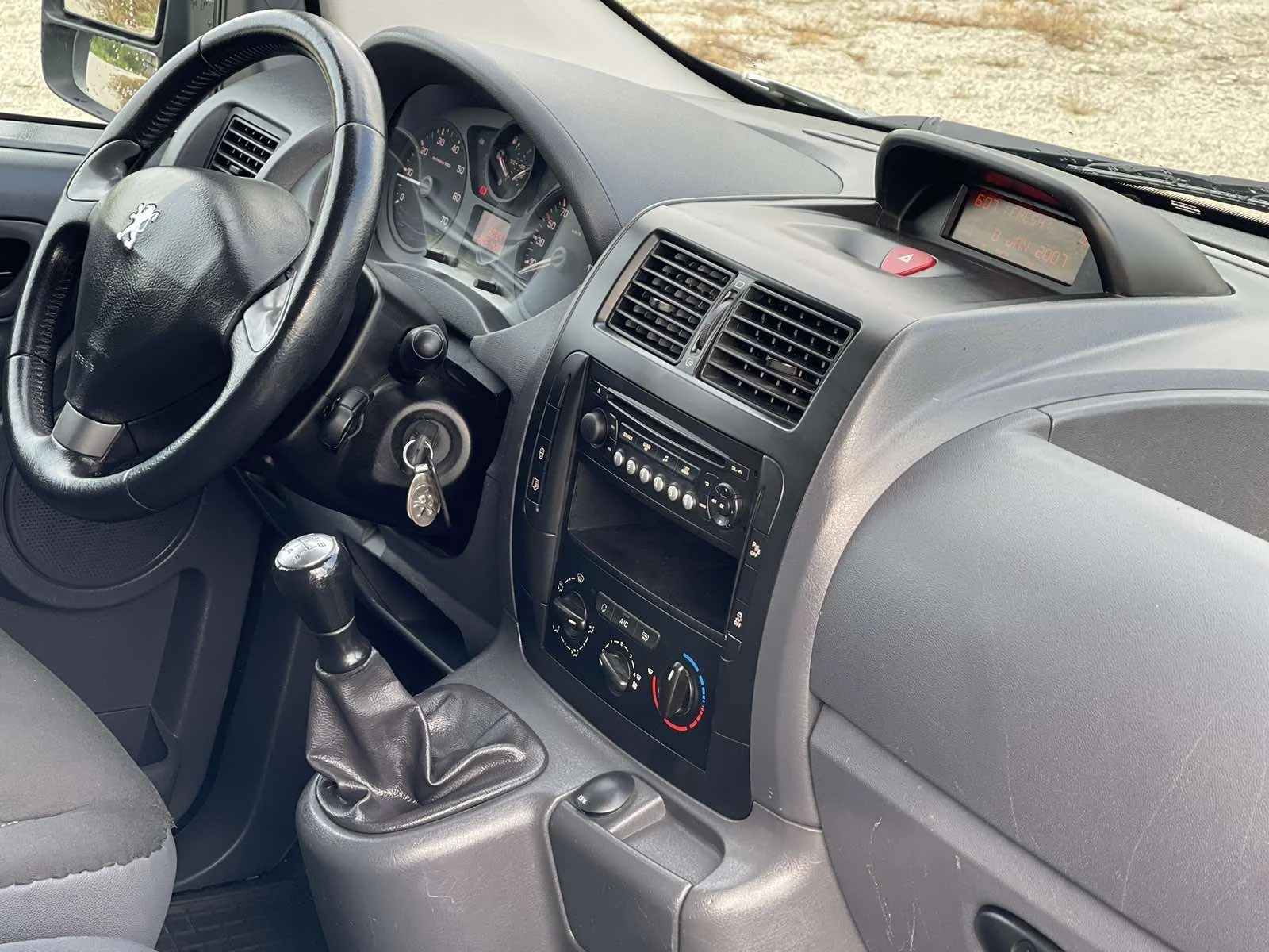 Peugeot Expert 1.6, 90 .. | Mobile.bg   13