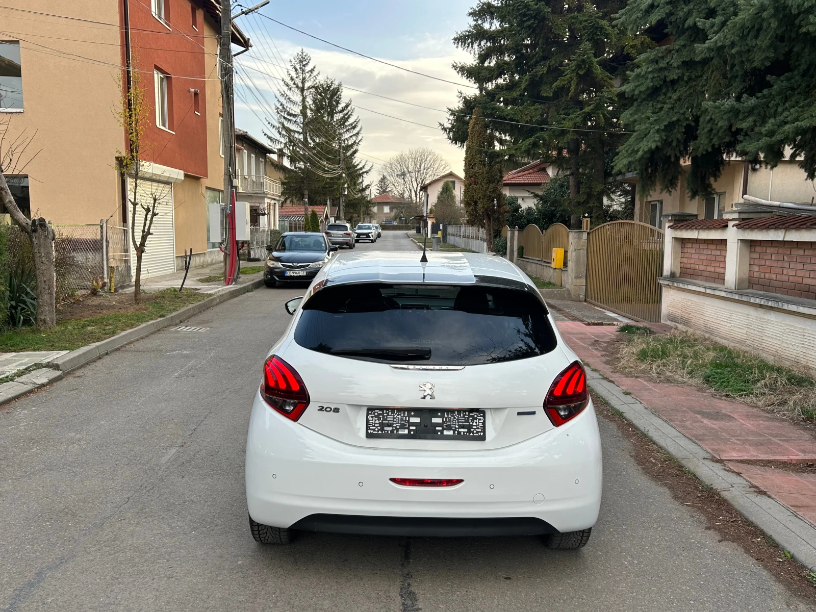 Peugeot 208 1, 6GT LINE BLUE HDI - изображение 5