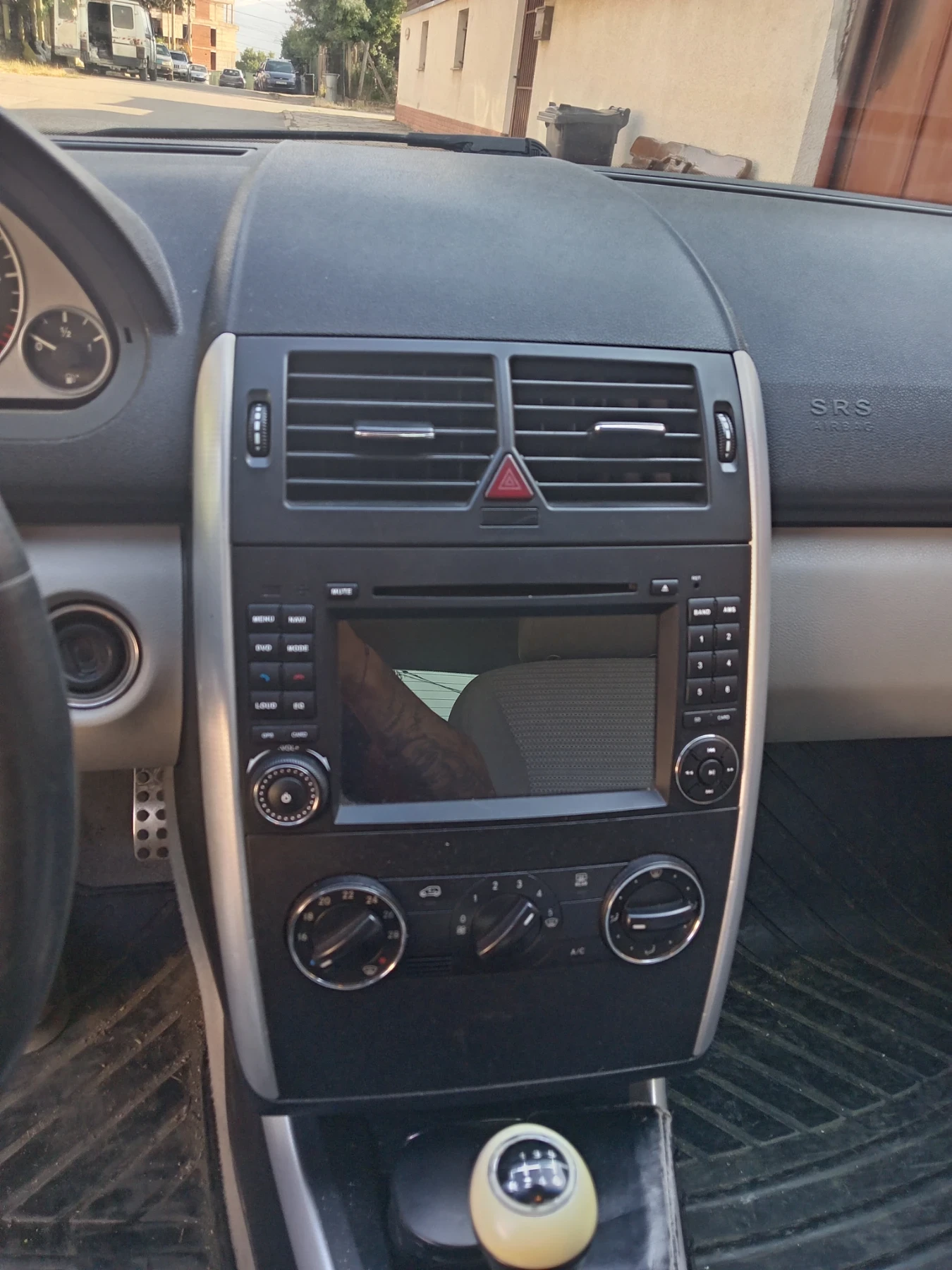 Mercedes-Benz A 180 2.0 cdi. Avangarde.. 6 скорости.. Navi..  - изображение 9