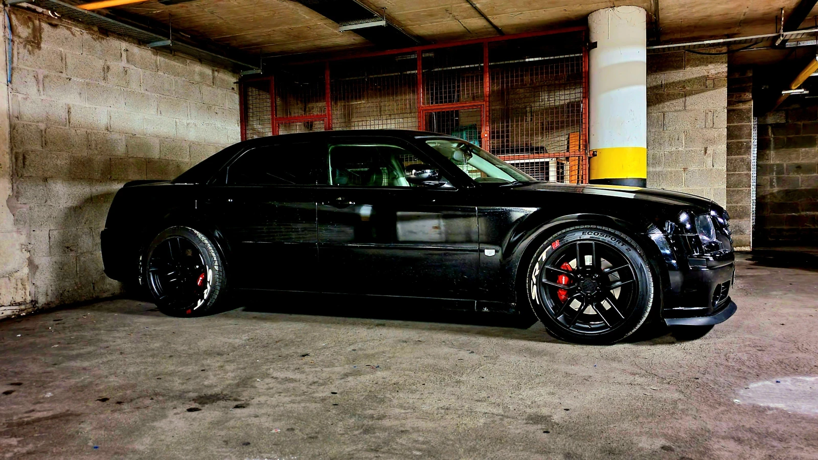 Chrysler 300c SRT8 - изображение 5