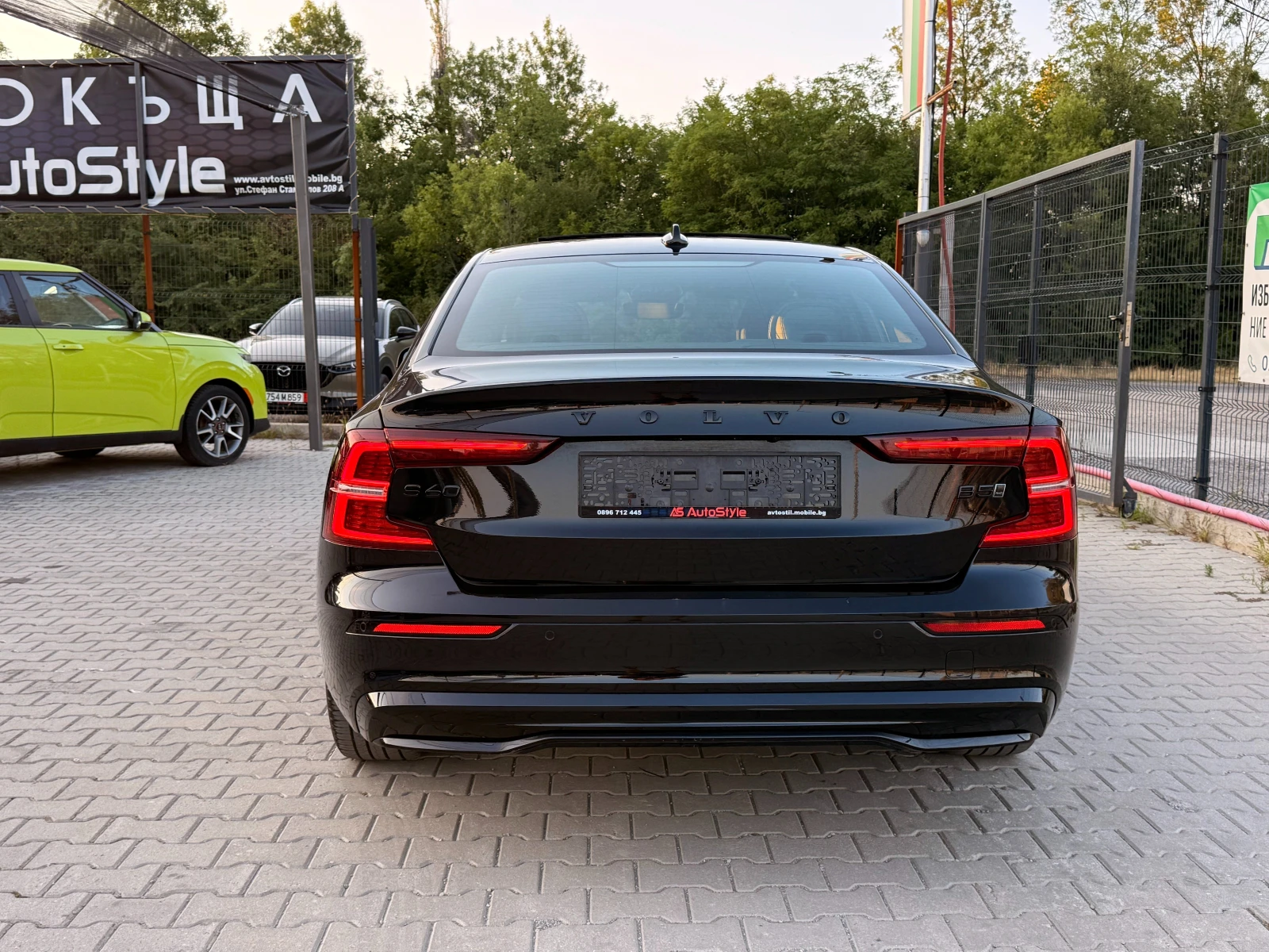 Volvo S60 B5 Black Edition Plus AWD Mild Hybrid  - изображение 5
