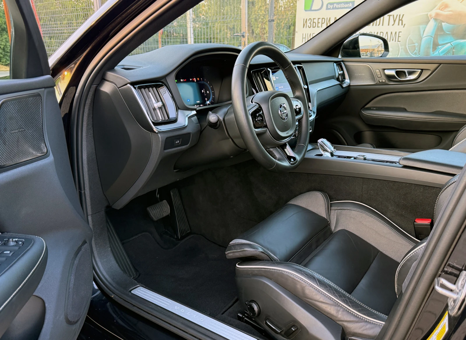 Volvo S60 B5 Black Edition Plus AWD Mild Hybrid  - изображение 10