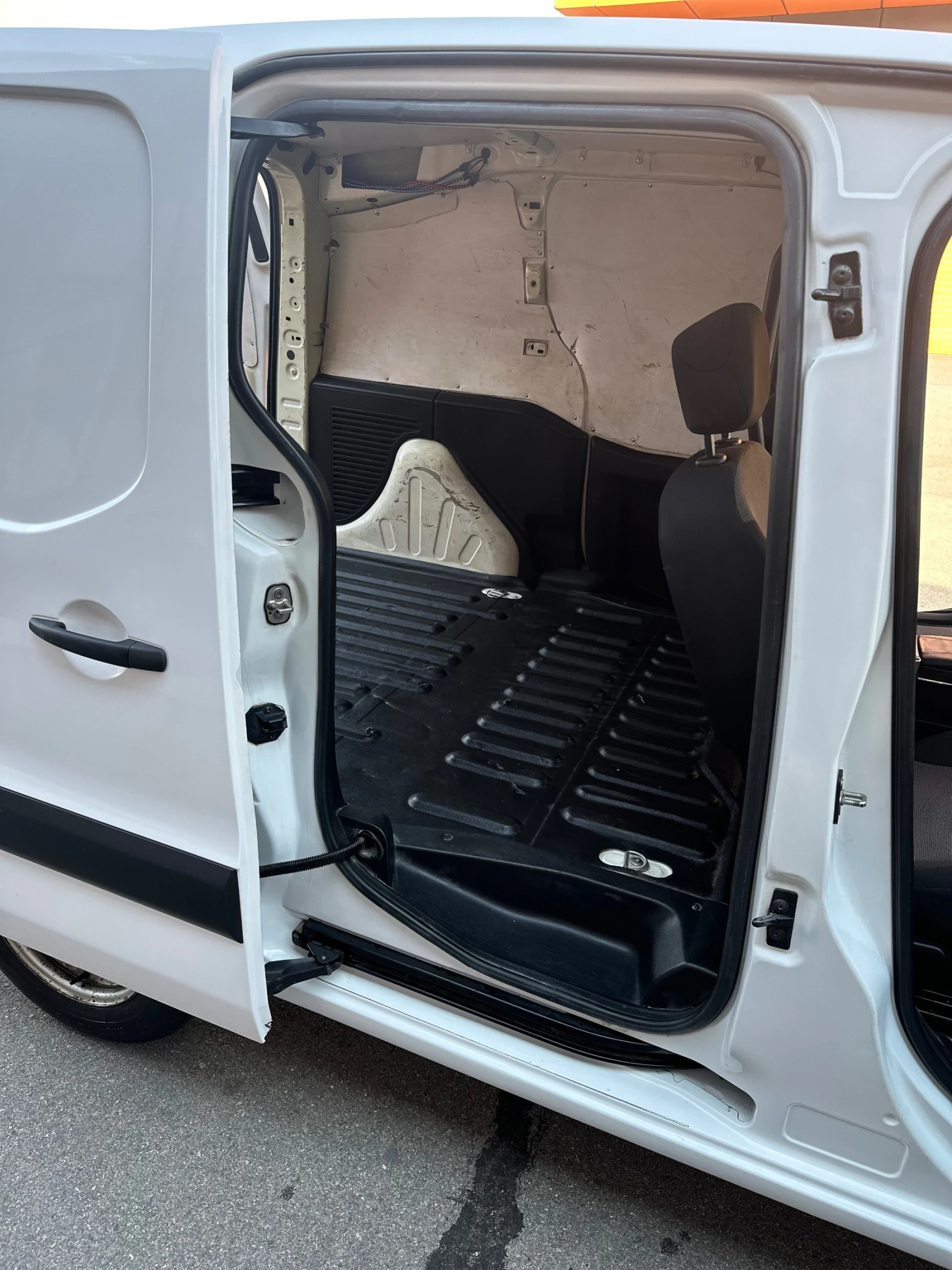 Citroen Berlingo 1.6 Климатик - изображение 9