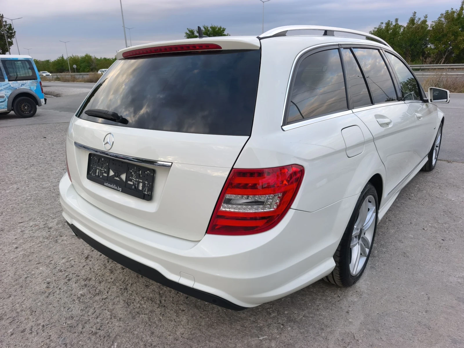 Mercedes-Benz C 220 220CDI AVANTGARDE PANO HARMAN NEW !!! - изображение 4