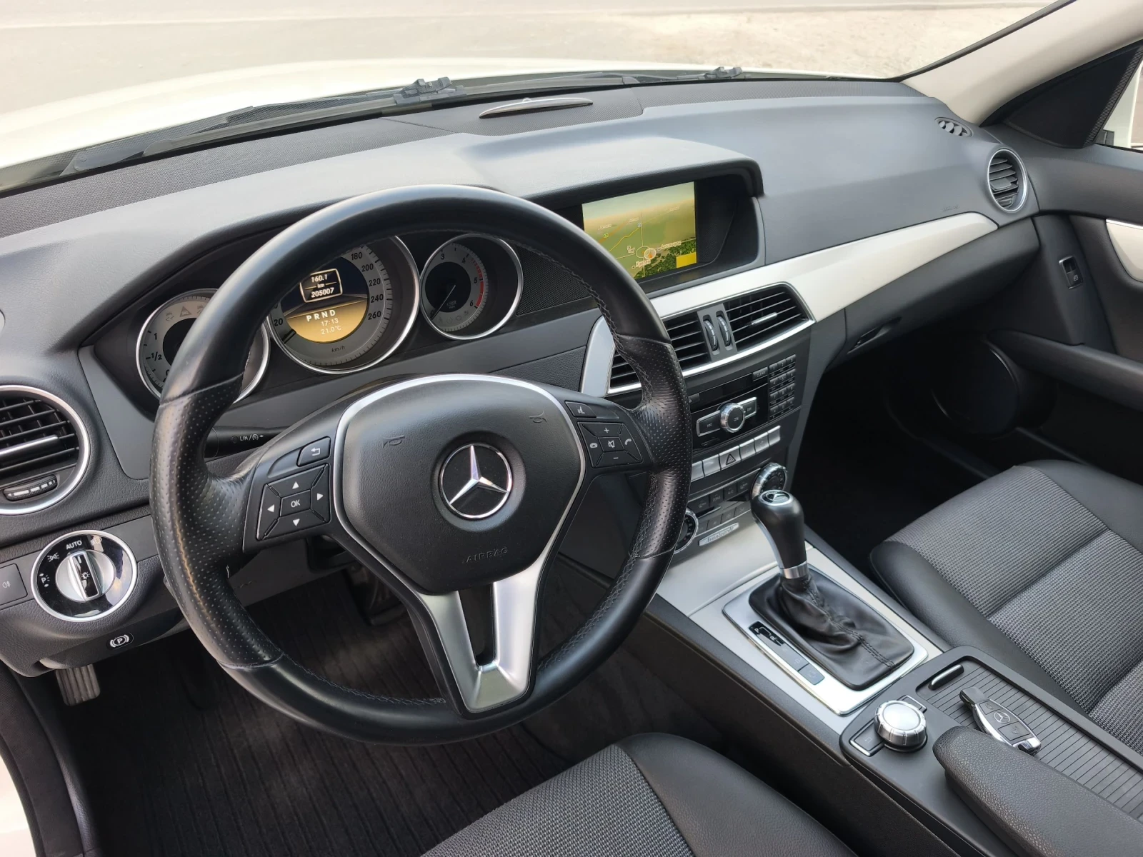 Mercedes-Benz C 220 220CDI AVANTGARDE PANO HARMAN NEW !!! - изображение 7