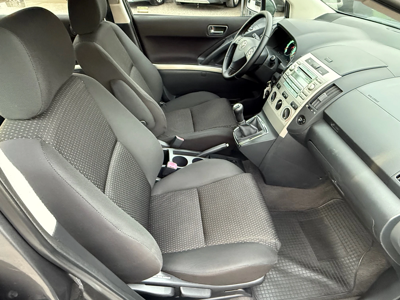 Toyota Corolla verso 2.2D4D 136.. FACELIFT 100%  !!!!! | Mobile.bg   14