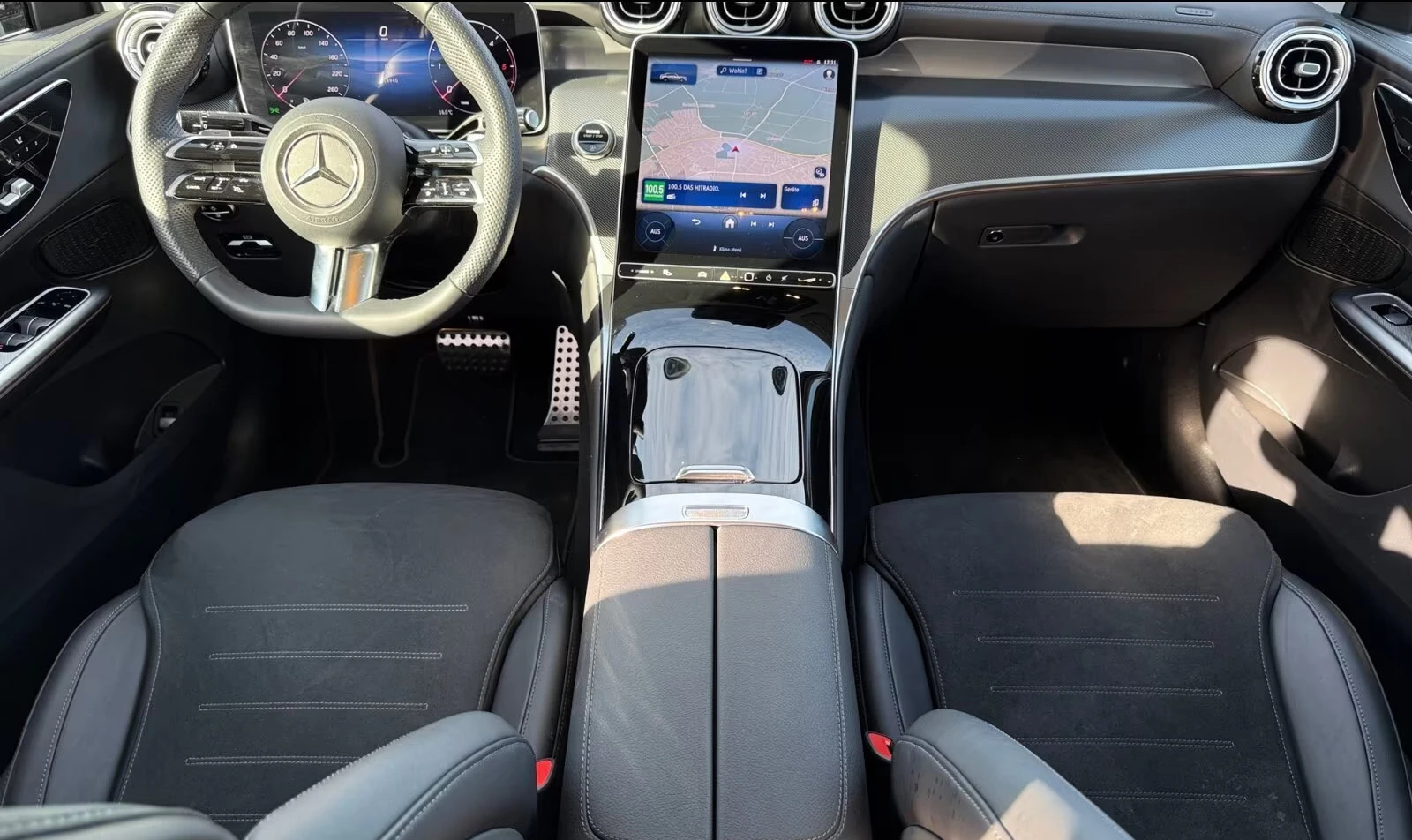 Mercedes-Benz GLC 200 COUPE/163HP/4M/AMG/360/LED/19/MBUX/886v - изображение 7