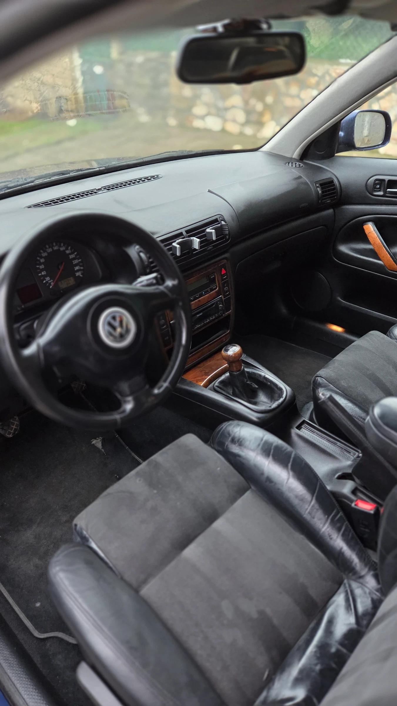 VW Passat 1.9TDI, снимка 6 - Автомобили и джипове - 53818482