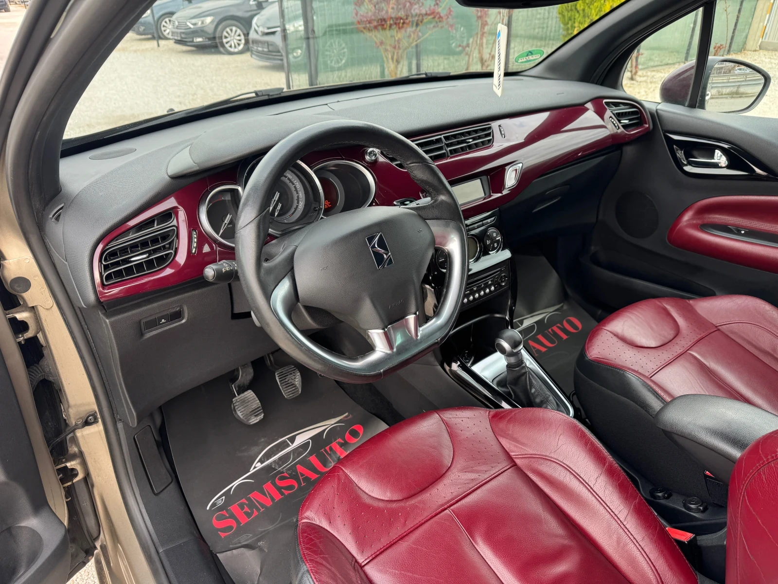 Citroen DS3 1.6 e-HDi euro 5, снимка 9 - Автомобили и джипове - 53926222